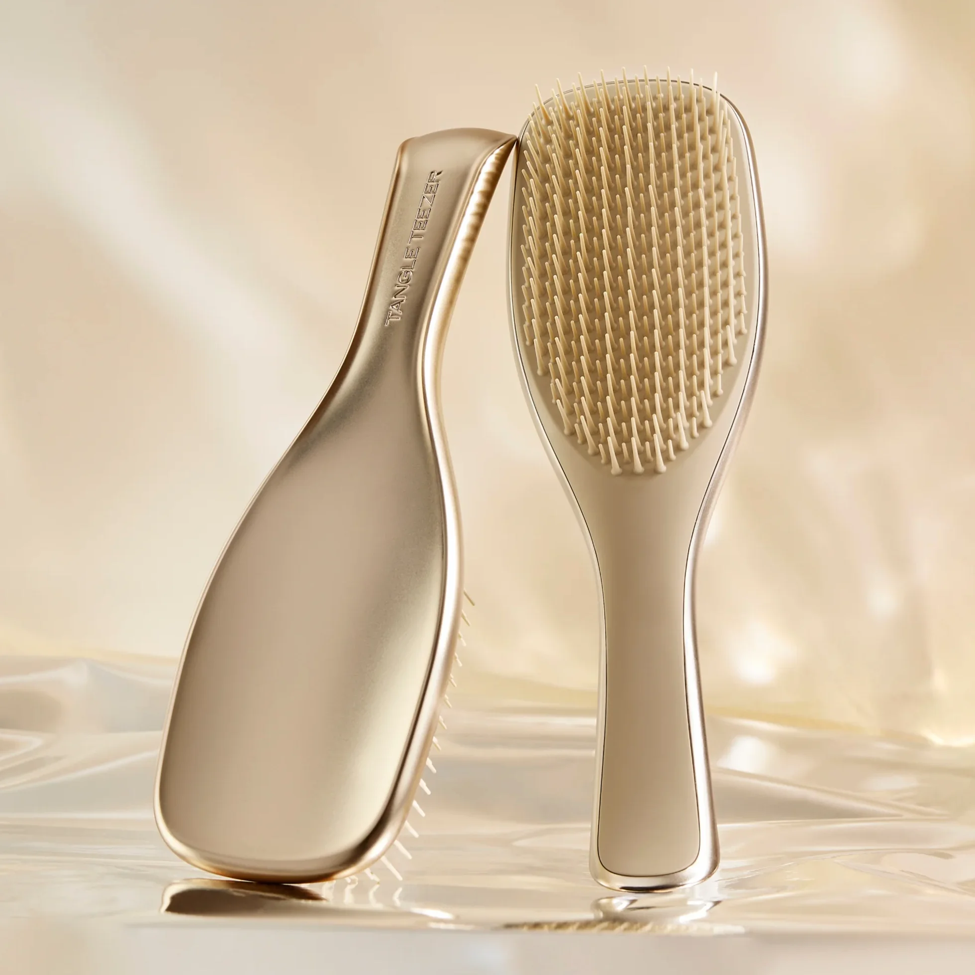 The Ultimate Detangler Chrome F9