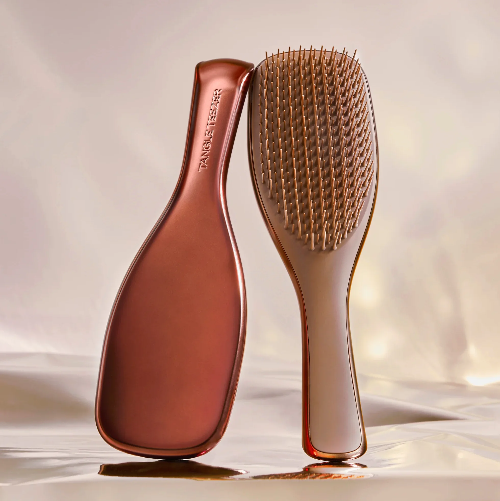 The Ultimate Detangler Chrome F9