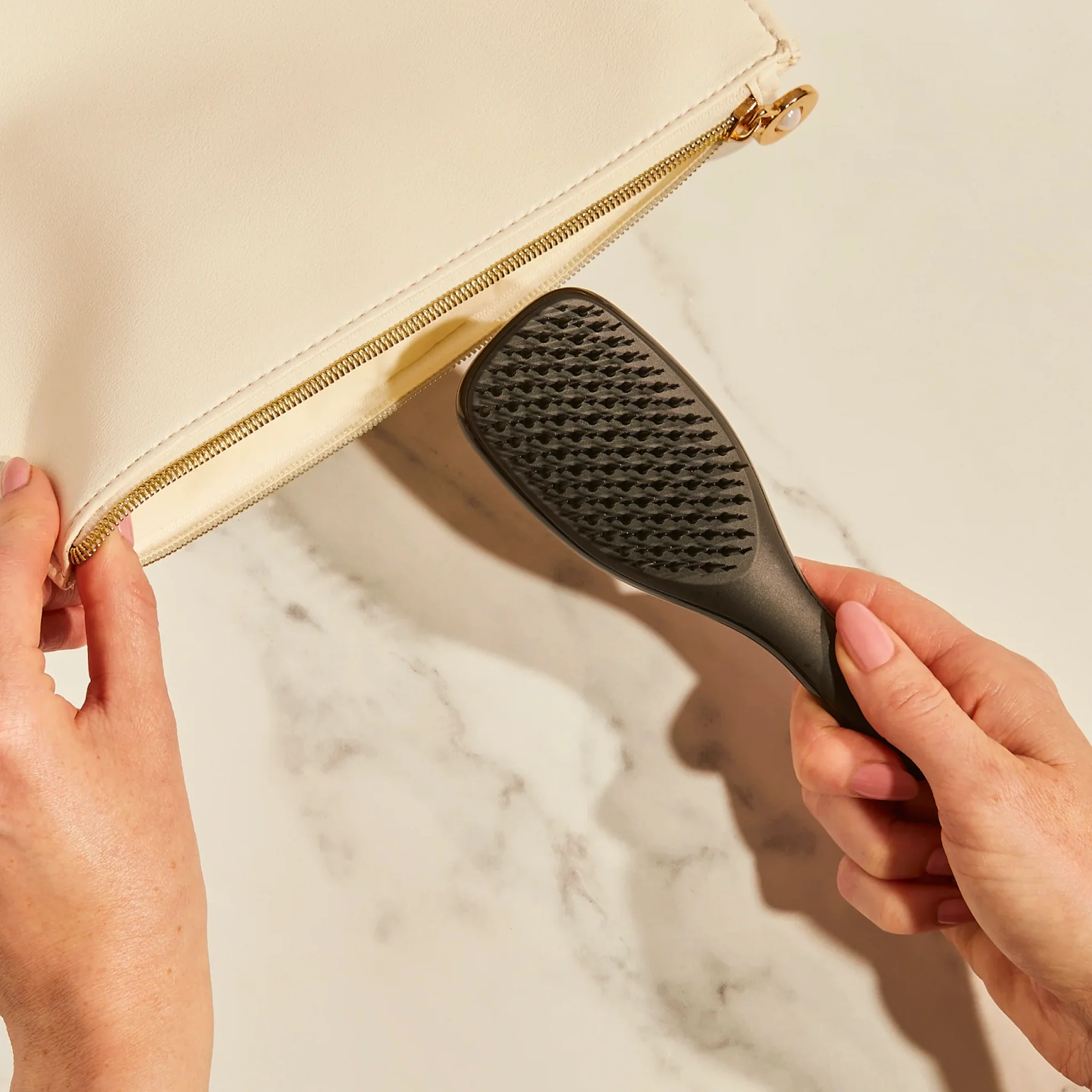 The Ultimate Detangler D9