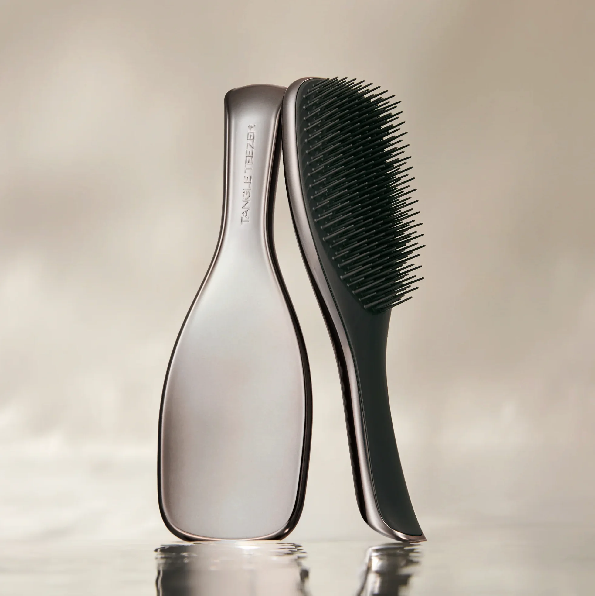 The Ultimate Detangler Chrome F9
