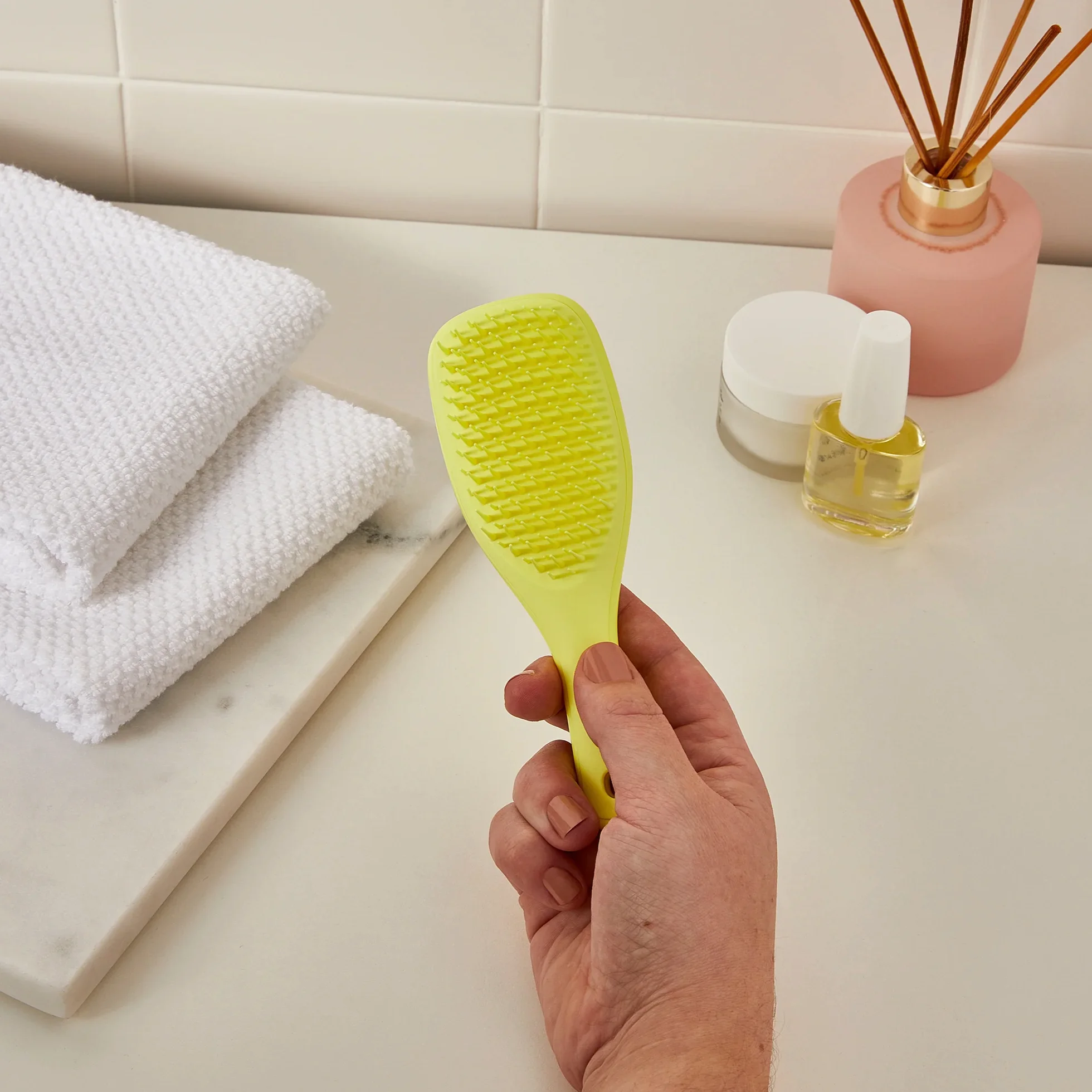 The Ultimate Detangler D9